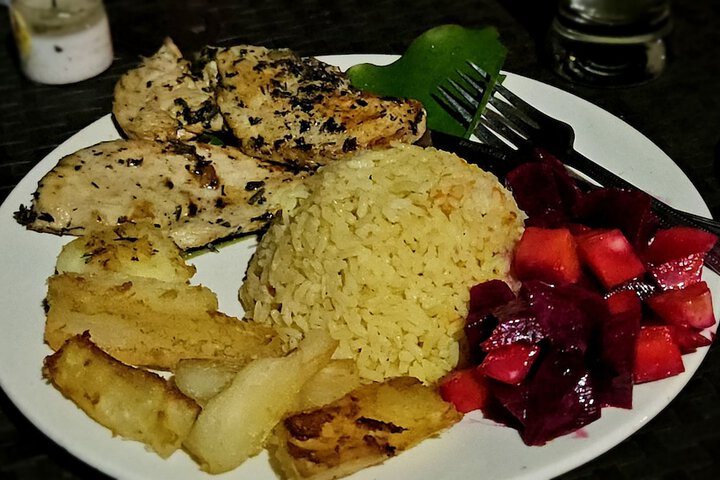 Dining 6 of 13
