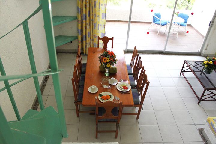 Room 12 of 28