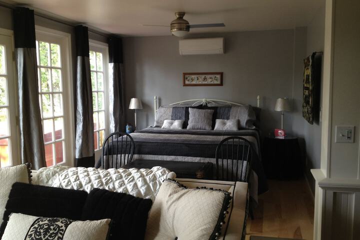 Room 26 of 75