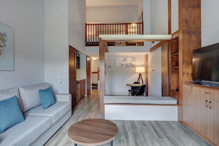 Room 5 of 37