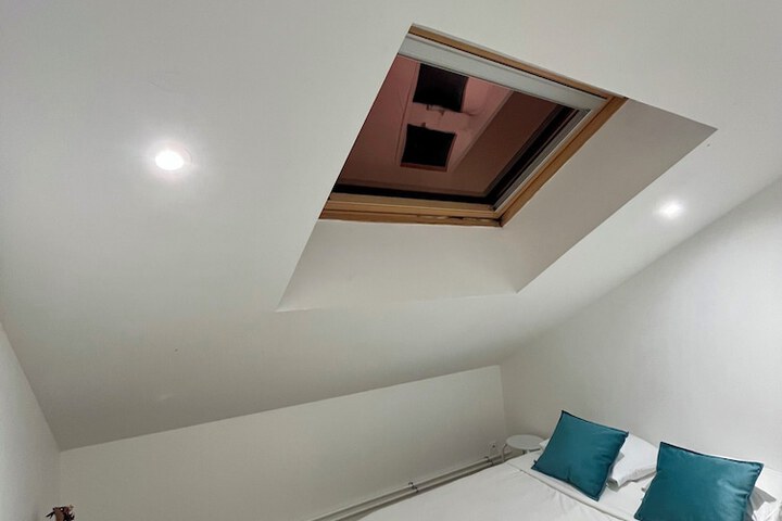 Room 2 of 22