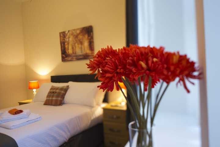 Room 4 of 18