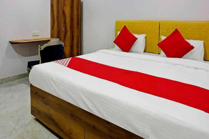 Collection O Gauri Shree Hotel