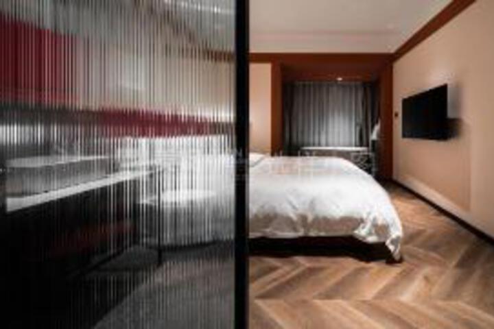 Room 21 of 23