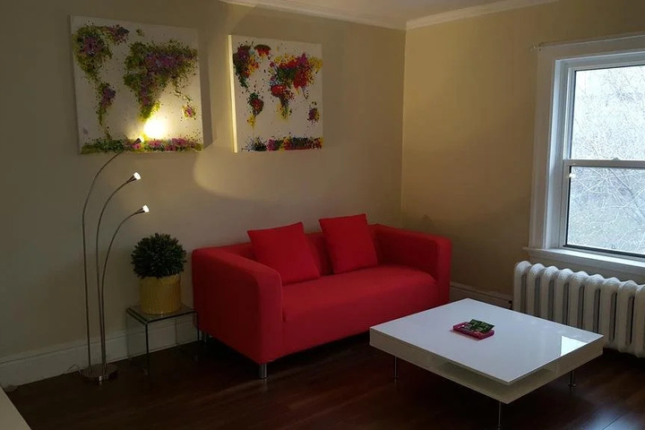 Room 4 of 28