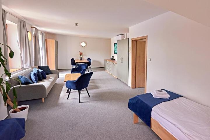 Room 43 of 91