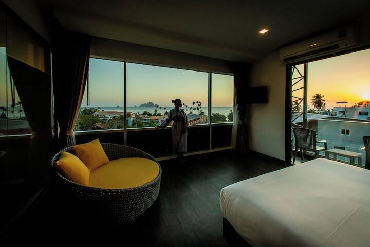Room 41 of 86