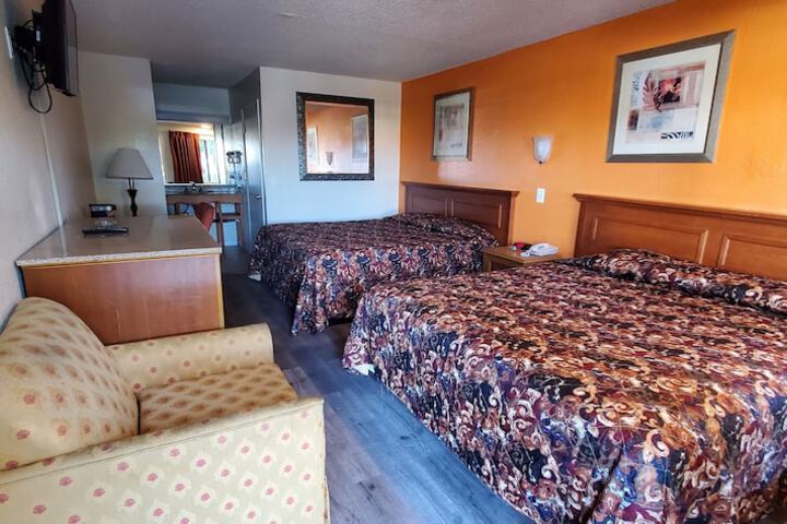 1 King Bed (49 of 65)