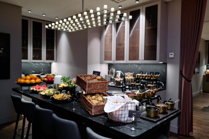 Breakfast/Coffee Service 65 of 127