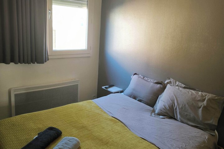 Room 3 of 11