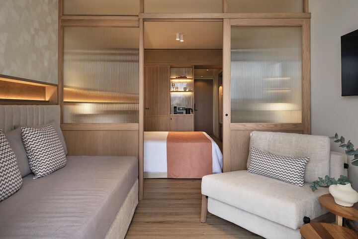 Room 41 of 247