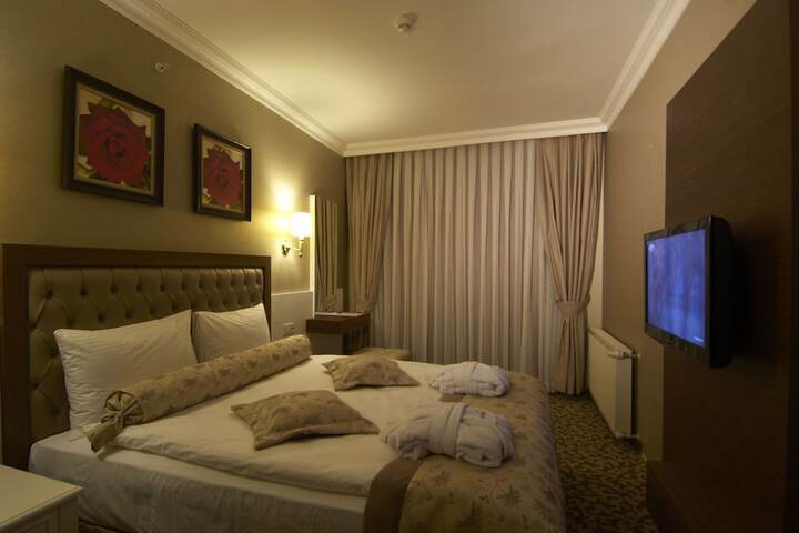 Room 7 of 67