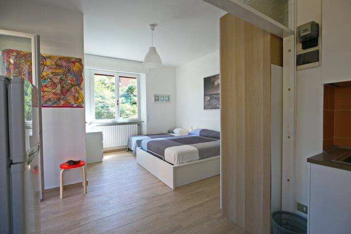 Room 8 of 65