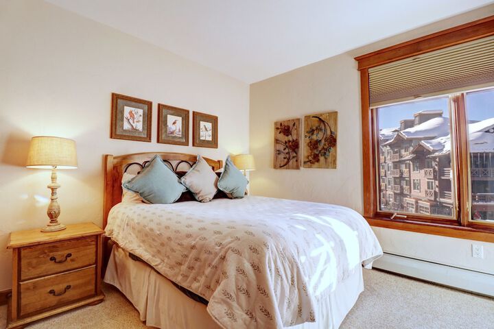 Room 2 of 43