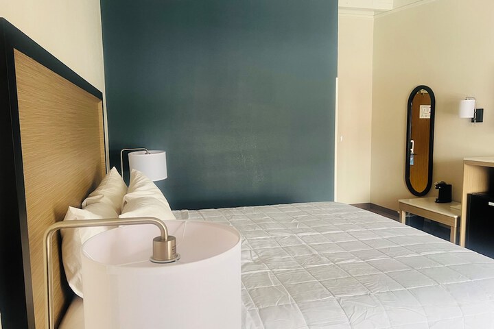 Room 12 of 31