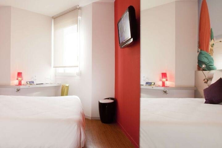 Room 6 of 44