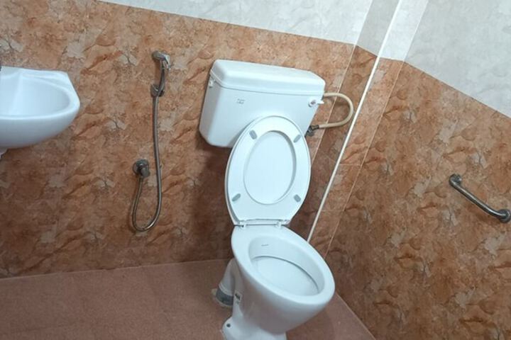 Room 18 of 22