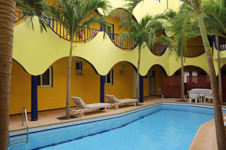 Pool 33 of 62
