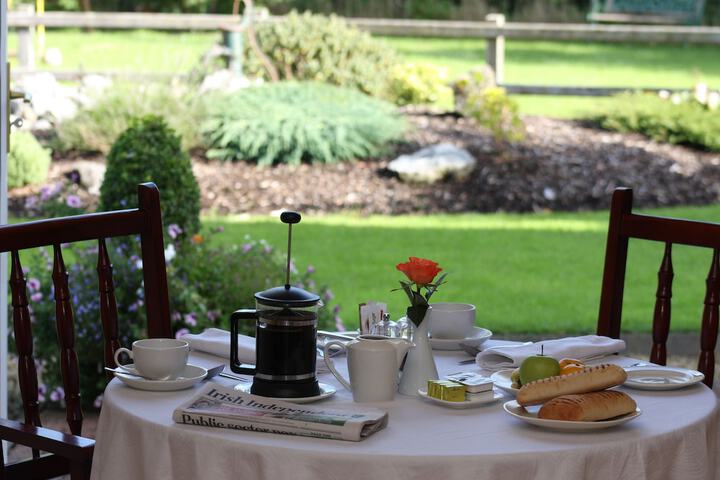 Breakfast/Coffee Service 23 of 50