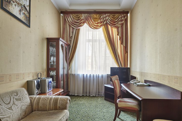 Room 22 of 55