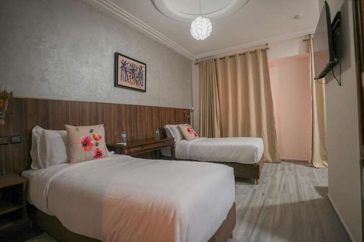Room 25 of 53