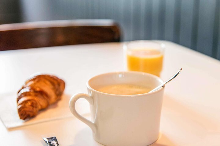 Breakfast/Coffee Service 30 of 56