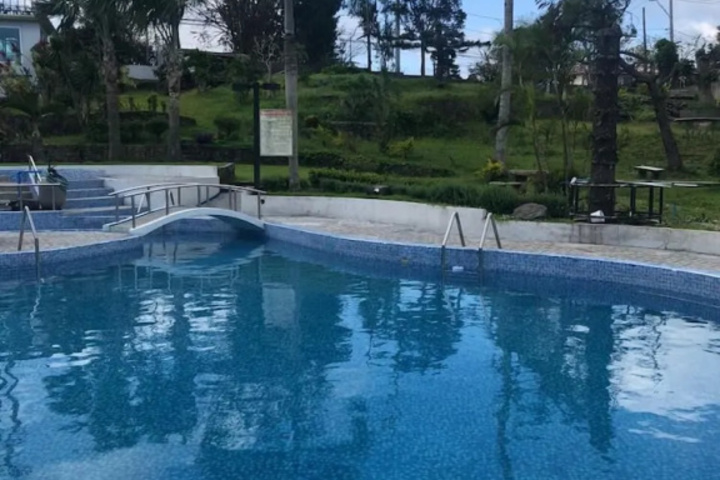 Pool 11 of 13