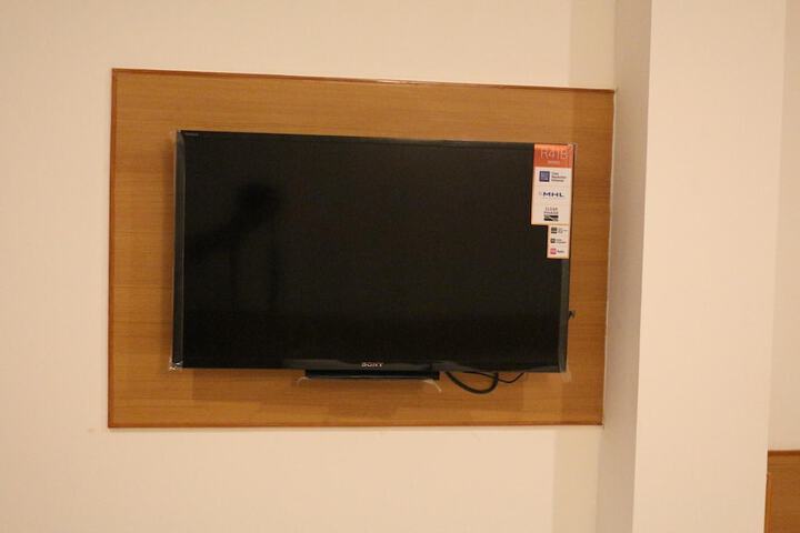 Room 10 of 48