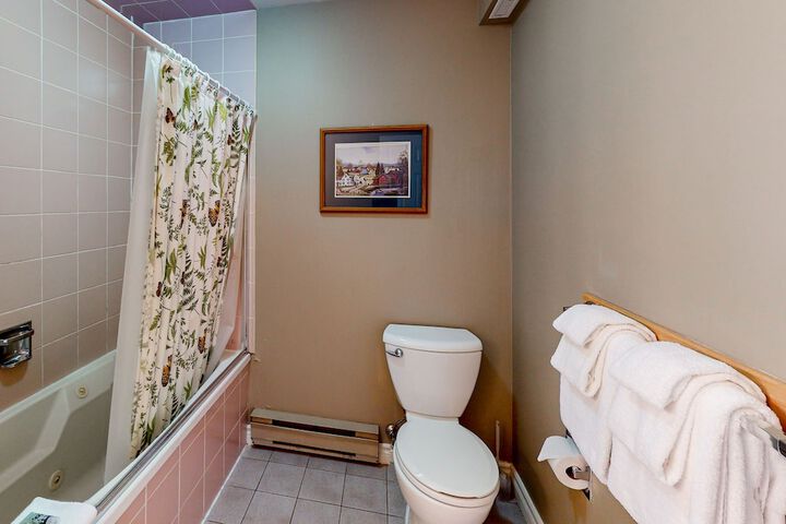Room 400 of 457