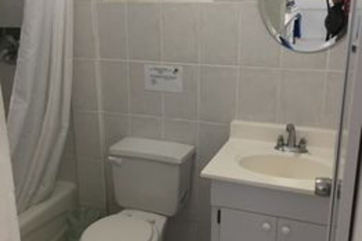 Room 5 of 38