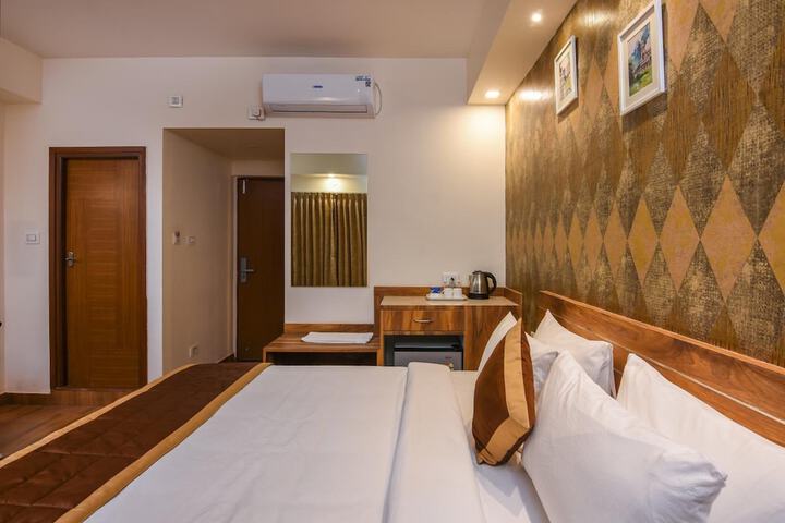 Room 19 of 32