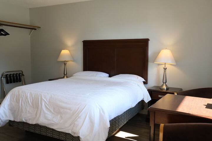 Room 7 of 34