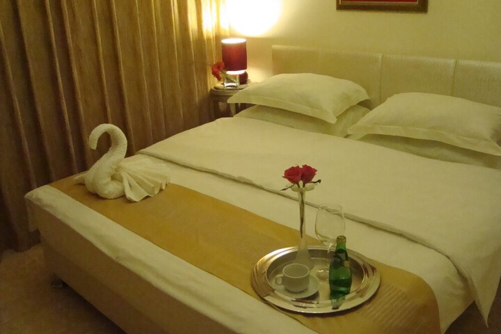 Room 13 of 62