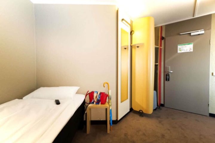 Room 14 of 69
