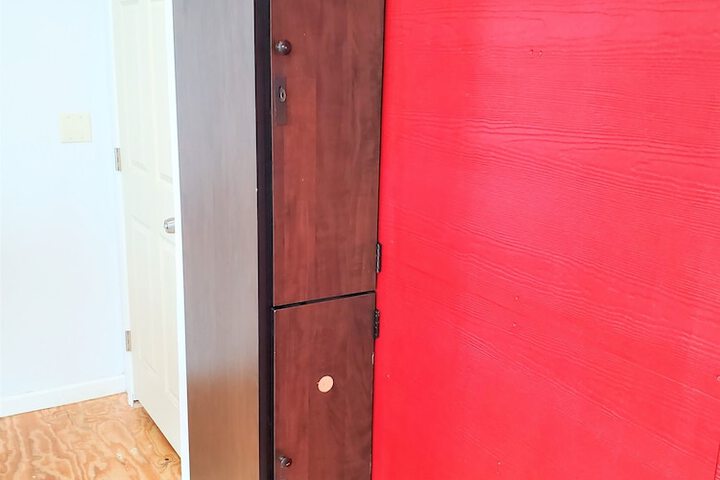 Room 8 of 60