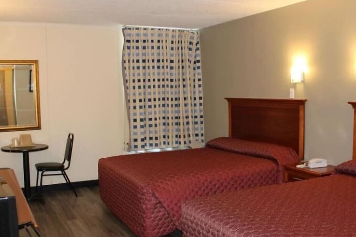 Room 19 of 39