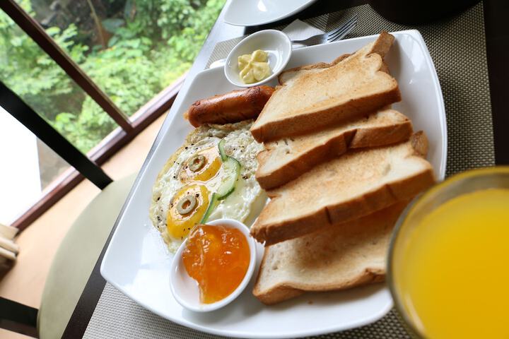 Breakfast/Coffee Service 57 of 86