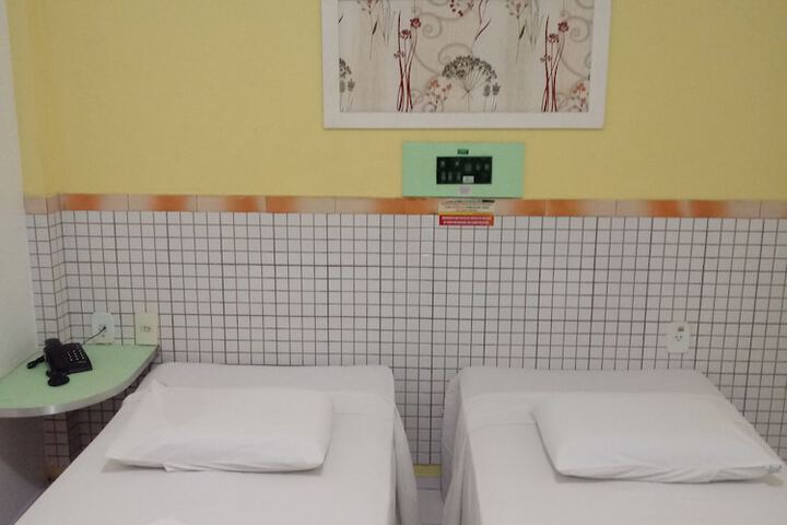 Room 6 of 43