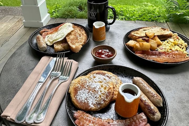 Breakfast/Coffee Service 26 of 29