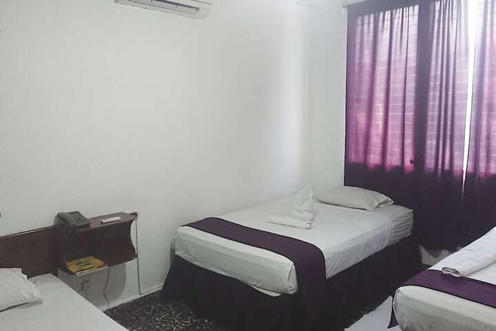 Room 6 of 34