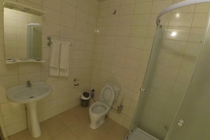 Room 14 of 19