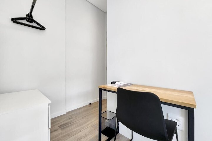 Room 5 of 44