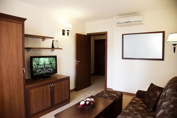 Room 45 of 93