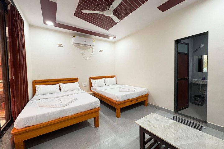 Room 6 of 42