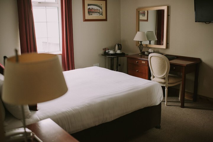 Room 7 of 30