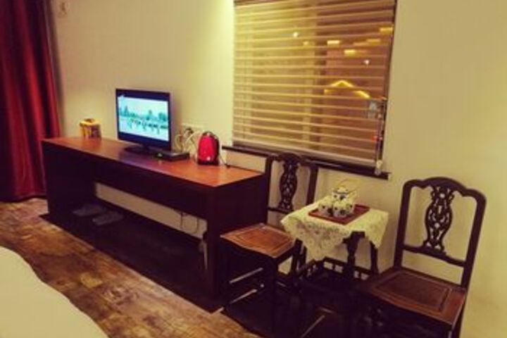 Room 33 of 39