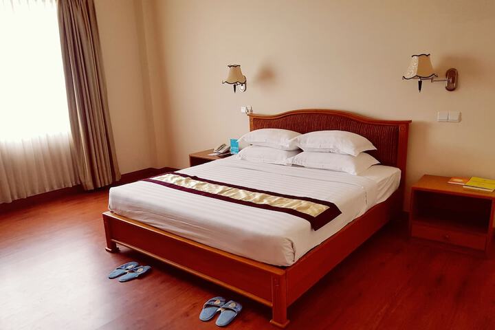 Room 8 of 56