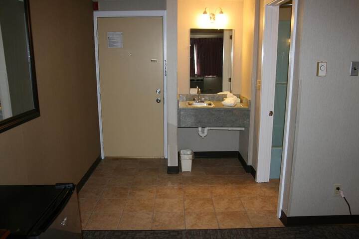 Room 12 of 15