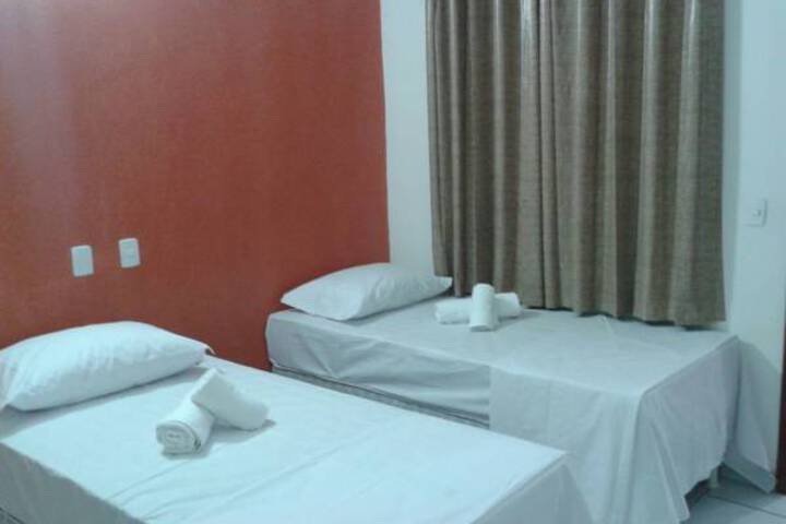 Room 9 of 14
