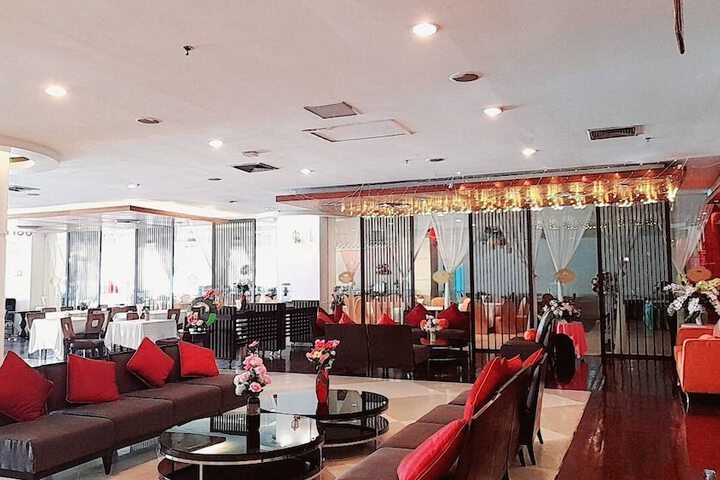 Hotel Interior 4 of 31